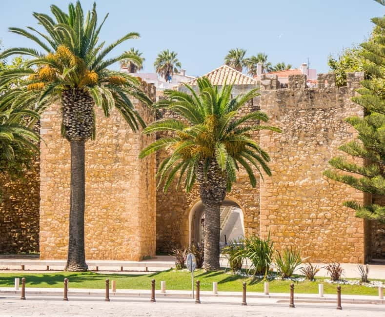 Algarve: Silves, Lagos and Cape St. Vincent in French - Silves: Moorish roots, castle views, and quick browsing time