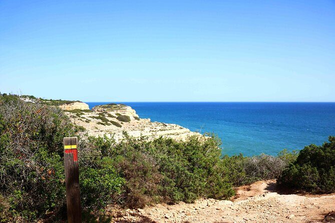Guided hike 7 hanging valleys and boat trip to Benagil - The 7 hanging valleys walk: 7 km of sea-carved scenery