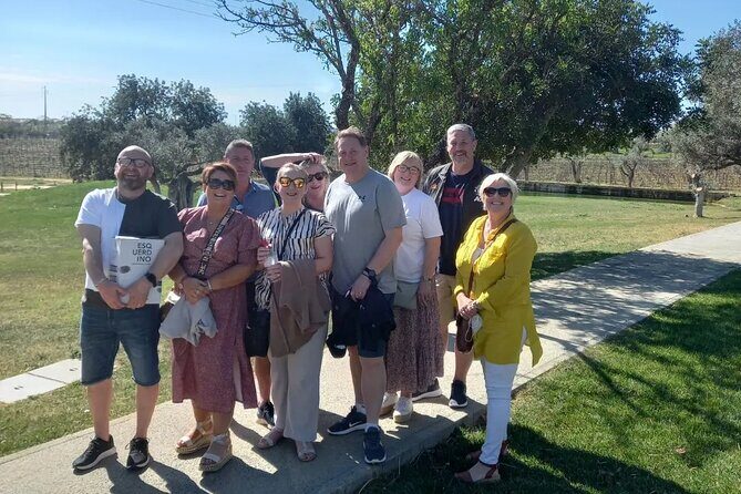 Wine Lovers: Winery Tour w/ Tasting & Tapas (Albufeira/Vilamoura) - Centro Histórico viewpoint stop: quick origins, quick photos